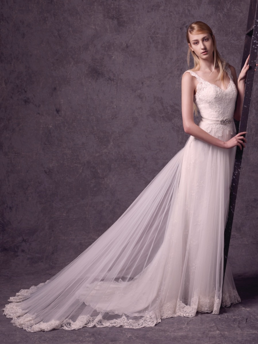 lmbylusanmandonguslm2909blaceembroideredetherealweddingdress_1.jpeg